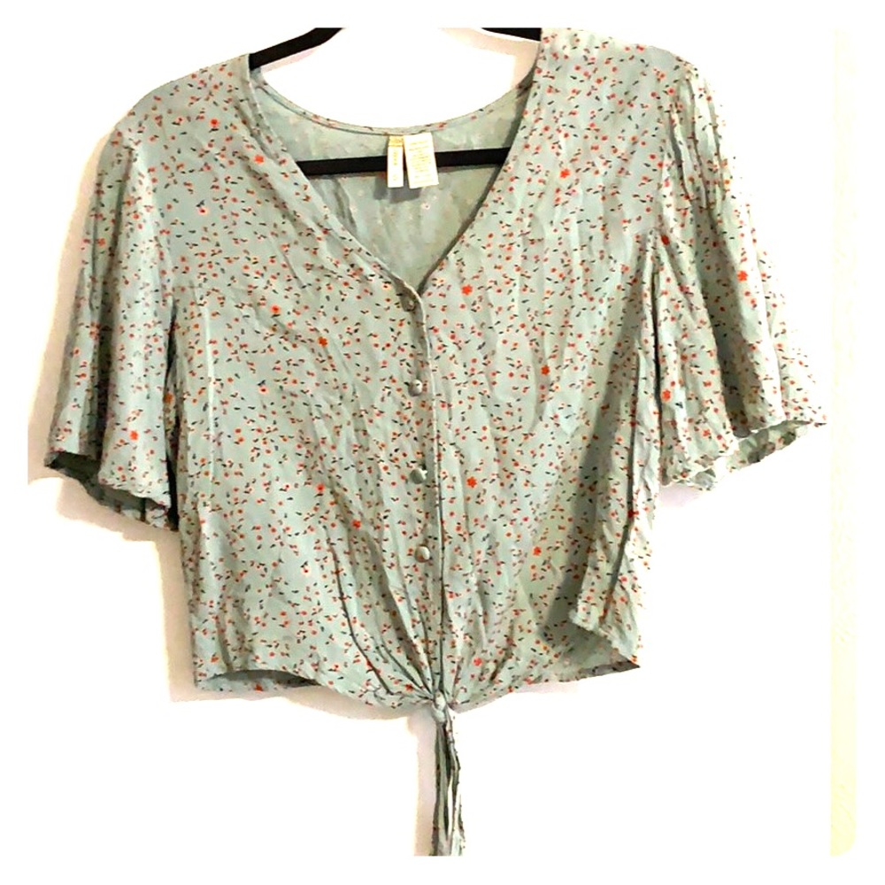 Women’s floral top